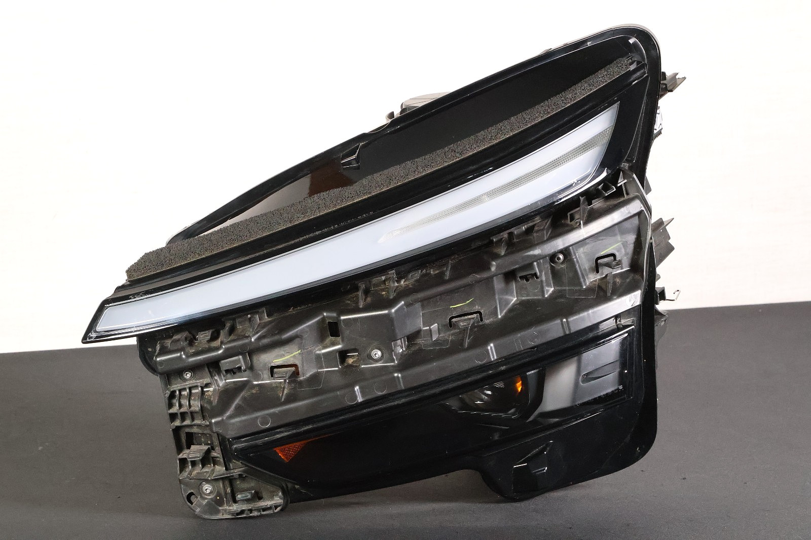 OEM 2025-2027 Tesla Model Y Juniper LED Headlight LH Front Left 1918347-00-D OEM 2025-2027 Tesla Model Y Juniper LED Headlight LH Front Left 1918347-00-D