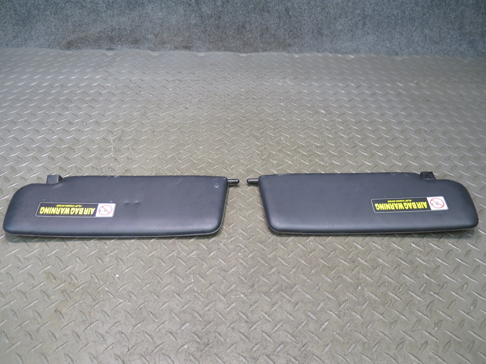 00-05 HONDA S2000 SET OF 2 FRONT LEFT & RIGHT SUN VISOR OEM