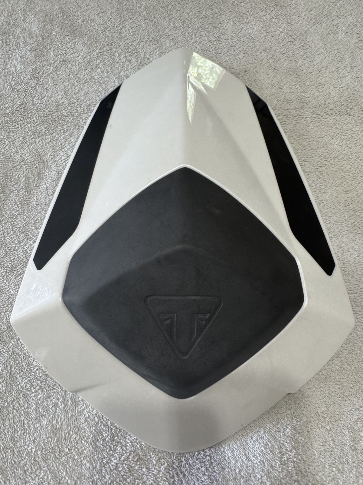 Triumph Speed Triple 2016 - 2020 A9708133 Seat Cowl Kit, Painted - Crystal White