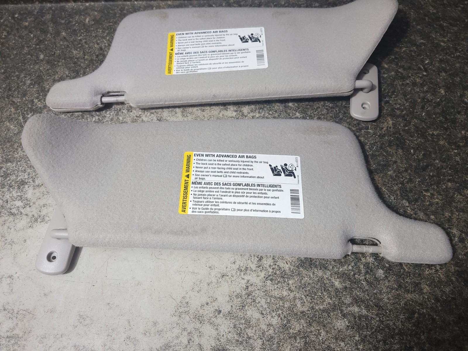 04 -11 Chevrolet Colorado Left Right Sun Visor Sunvisor Shade Pair Gray Used OEM