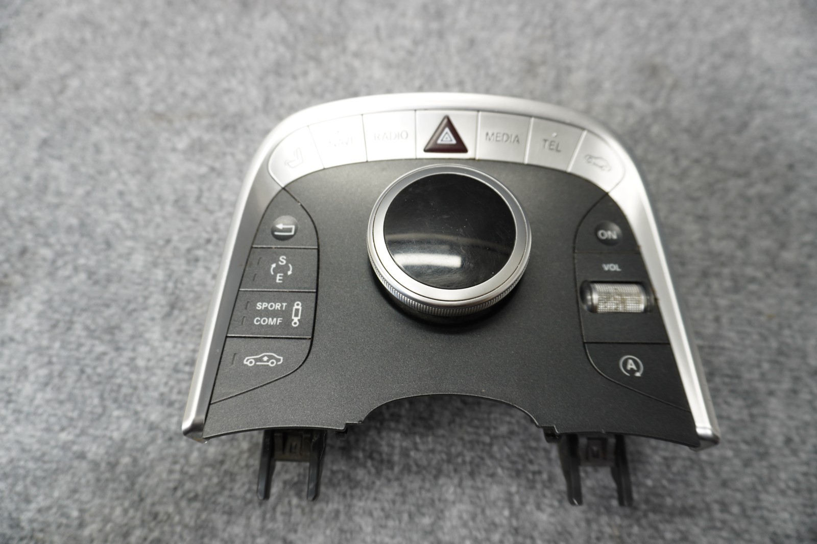 Center Console Multi Function Control Switch Mercedes W222 S600 S550 S63 oem
