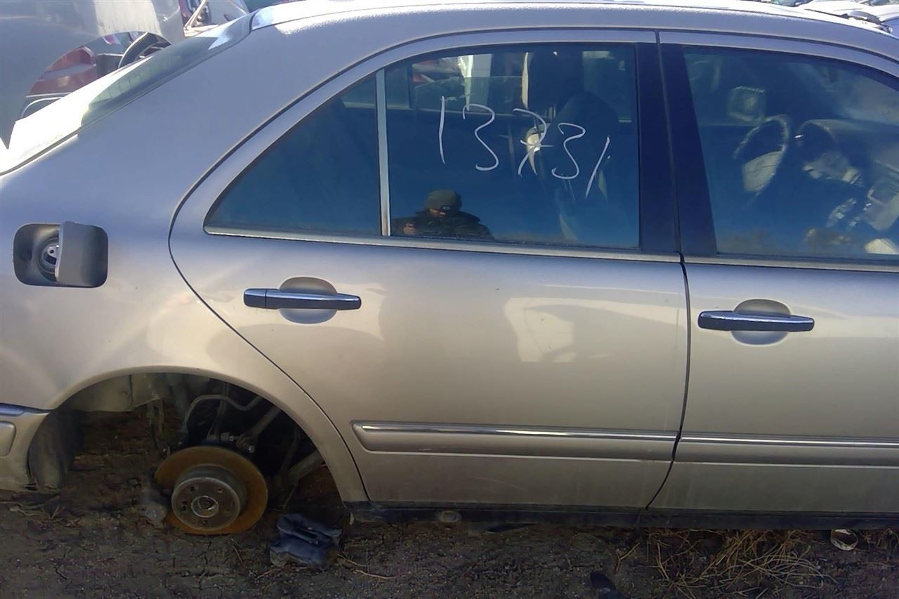 (LOCAL PICKUP ONLY) Passenger Rear Side Door 210 Type E55 Fits 96-99 MERCEDES E-