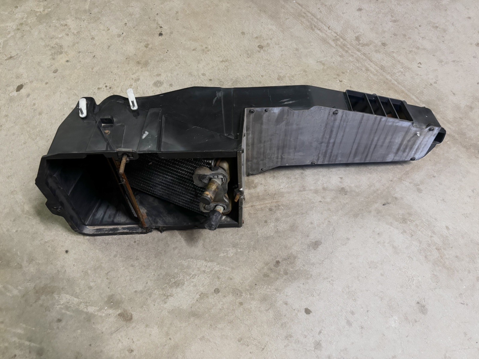 74 75 76 77 78 Chevy GMC C K 10 20 Under Dash Heater Box/Housing Blazer Suburb 