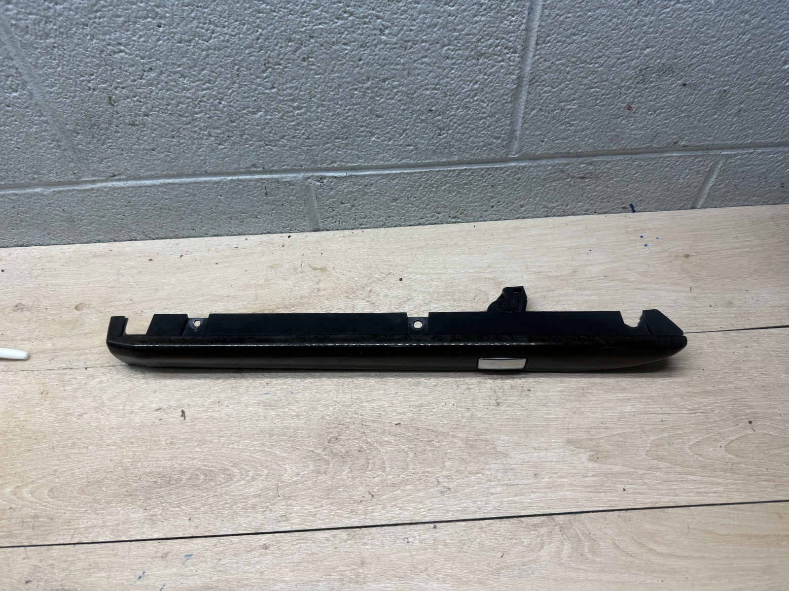 BMW 650I M6 645 04-10 FRONT DASHBOARD OPEN RELEASE WOOD TRIM PANEL BMW 650I M6 645 04-10 FRONT DASHBOARD OPEN RELEASE WOOD TRIM PANEL
