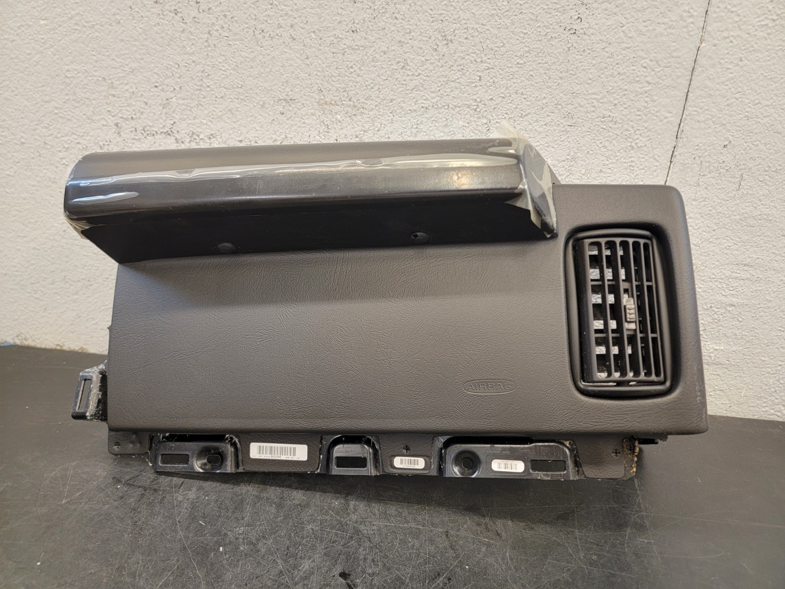 2014-2025 Chevrolet Express Savana OEM passenger Instrument panel pad NEW