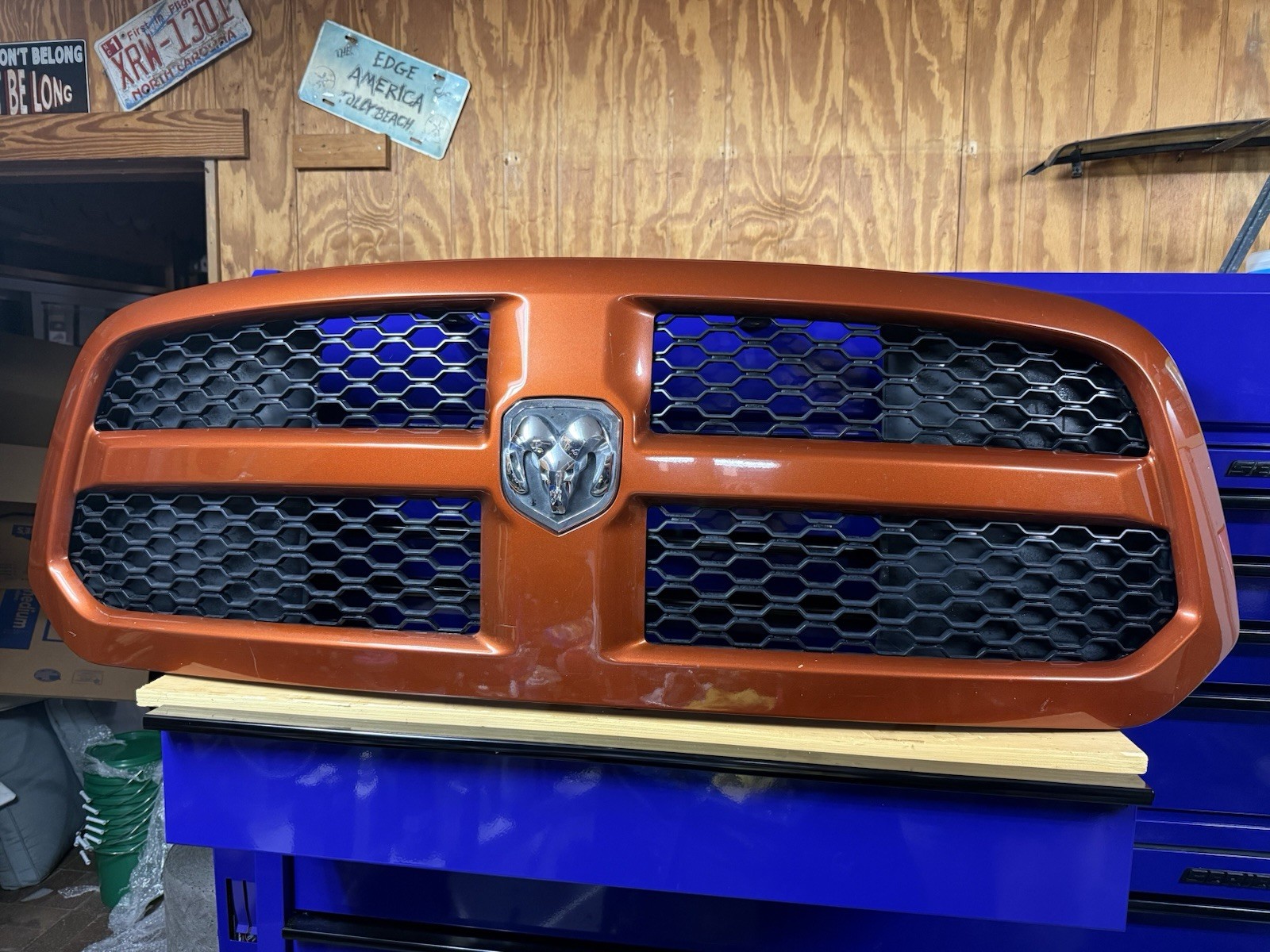 2013-2018 RAM 1500 COPPERHEAD PEARL  GRILLE GRILL COVER W/ LOGO OEM DODGE🌟