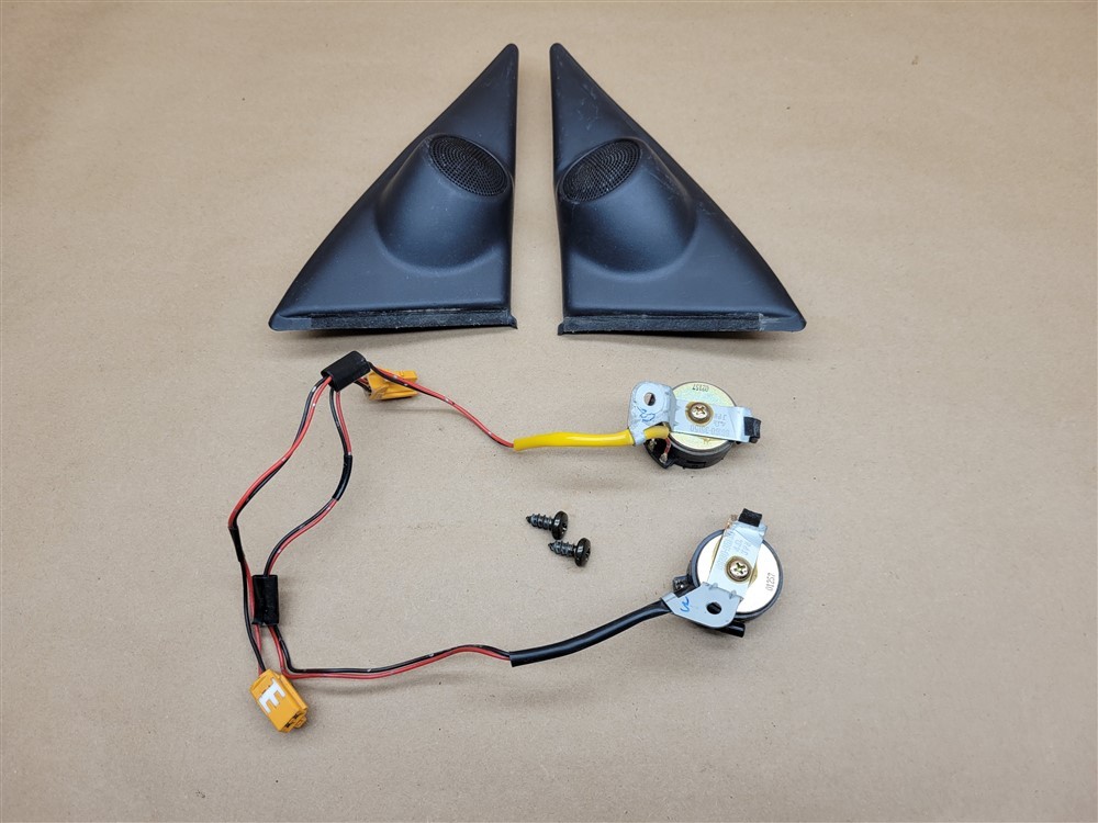 96-02 Toyota 4Runner Tacoma Door Mounted Tweeters w/Mirror Trim Covers