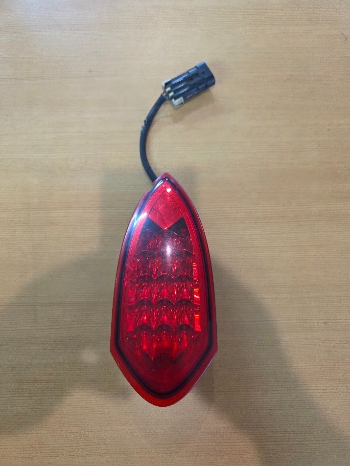 2009 Victory Kingpin Tail Light OEM 2009 Victory Kingpin Tail Light OEM