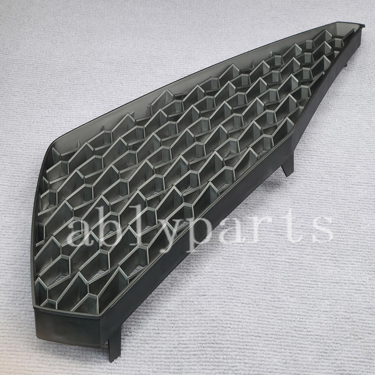 Front RH Bumper Grille Insert 4T0807682A for 15-19 Lamborghini Huracan