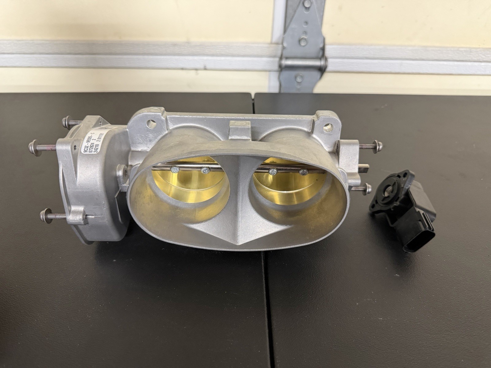 2007-2014 Shelby Gt500/2004-2019 6.8.v10 trucks Throttle Body