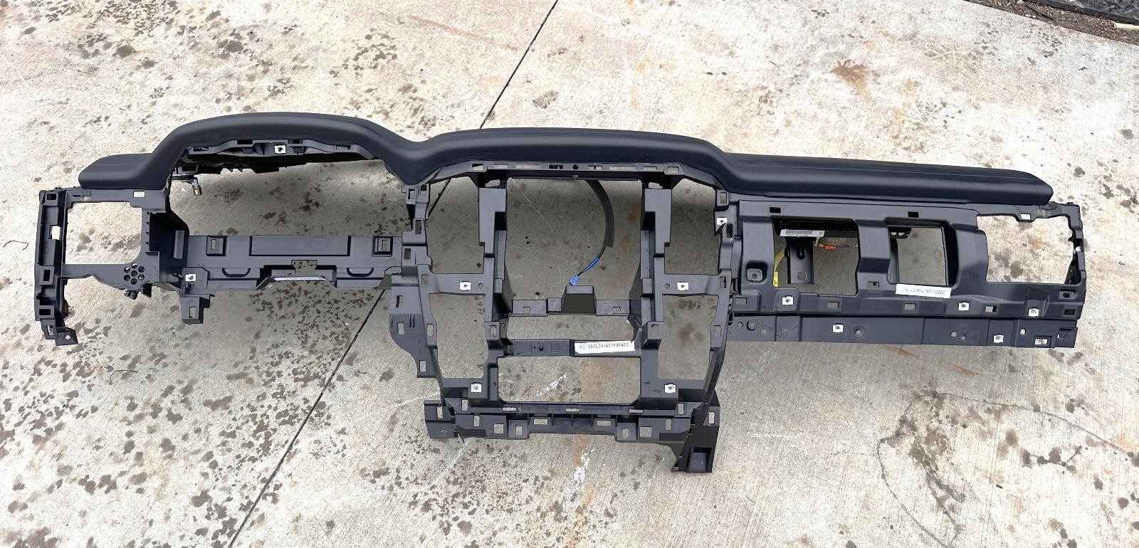 2017 - 2019 NISSAN TITAN FRONT DASH DASHBOARD INSTRUMENT PANEL OEM BLACK TRIM G
