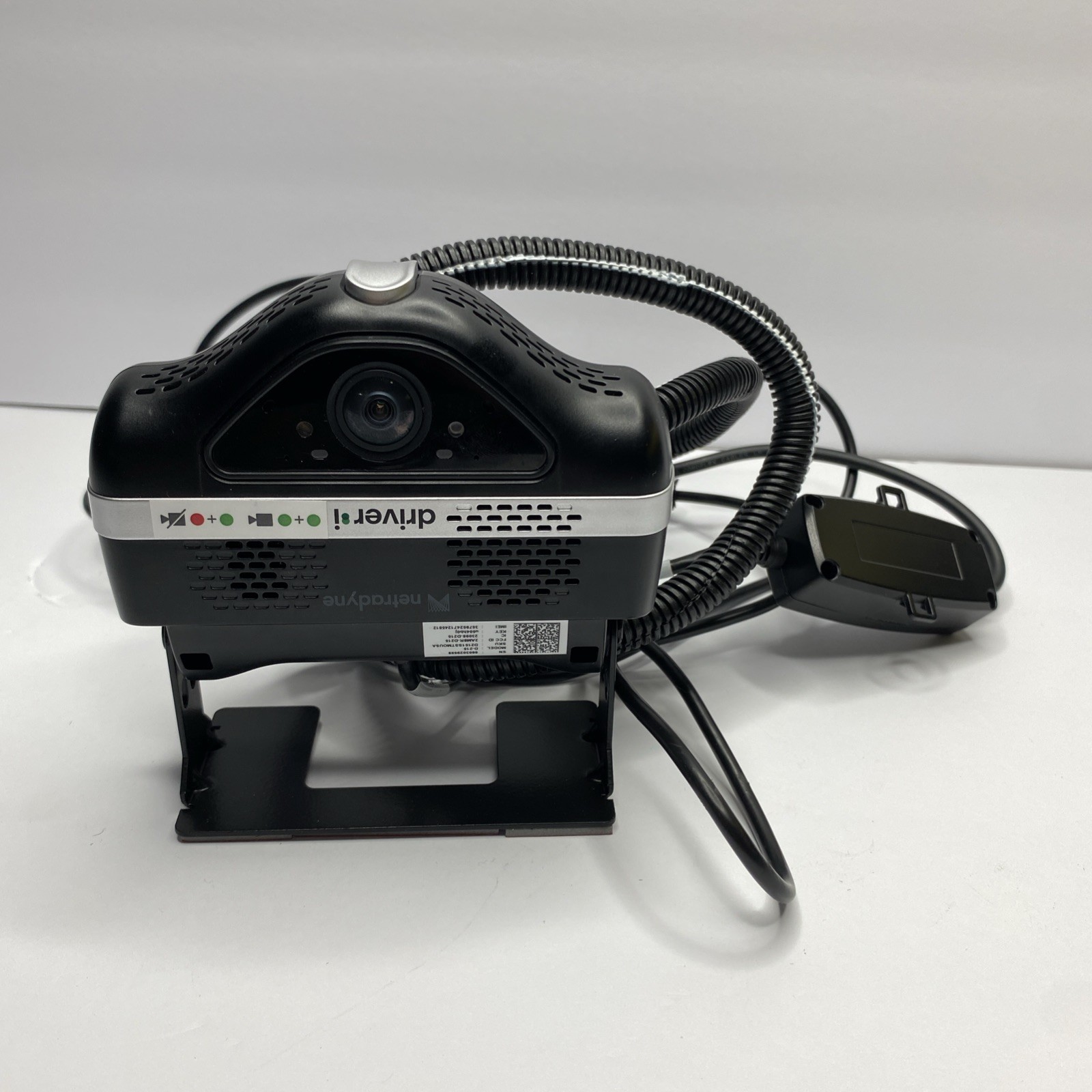 NETRADYNE D-215 DRIVER-I 2AM8R-D215 FLEET SAFETY DASH CAMERA NETRADYNE D-215 DRIVER-I 2AM8R-D215 FLEET SAFETY DASH CAMERA
