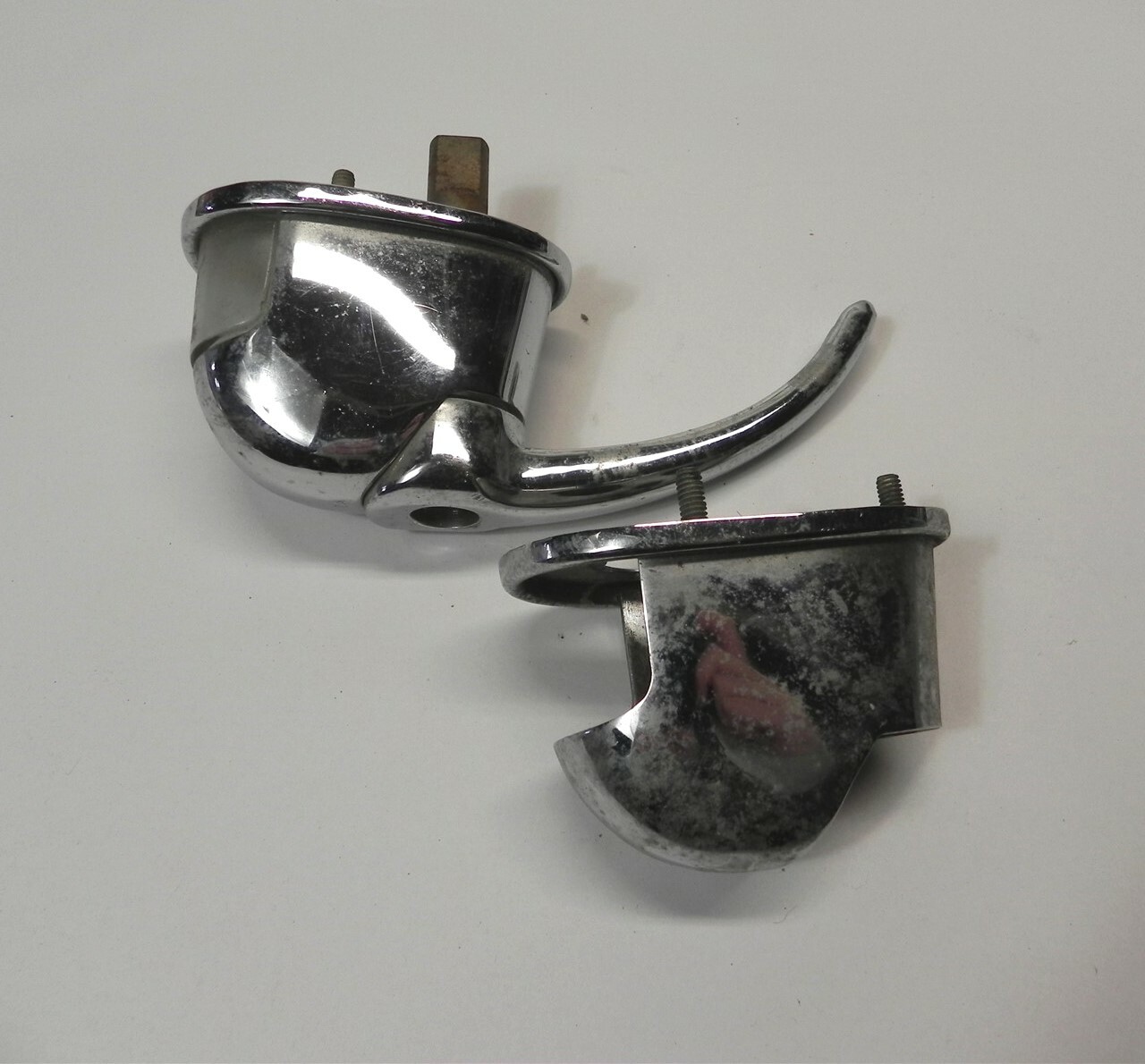 1947-48 KAISER FRAZER | *NOS* TRUNK HANDLE ASSEMBLY, SWIVEL TYPE 