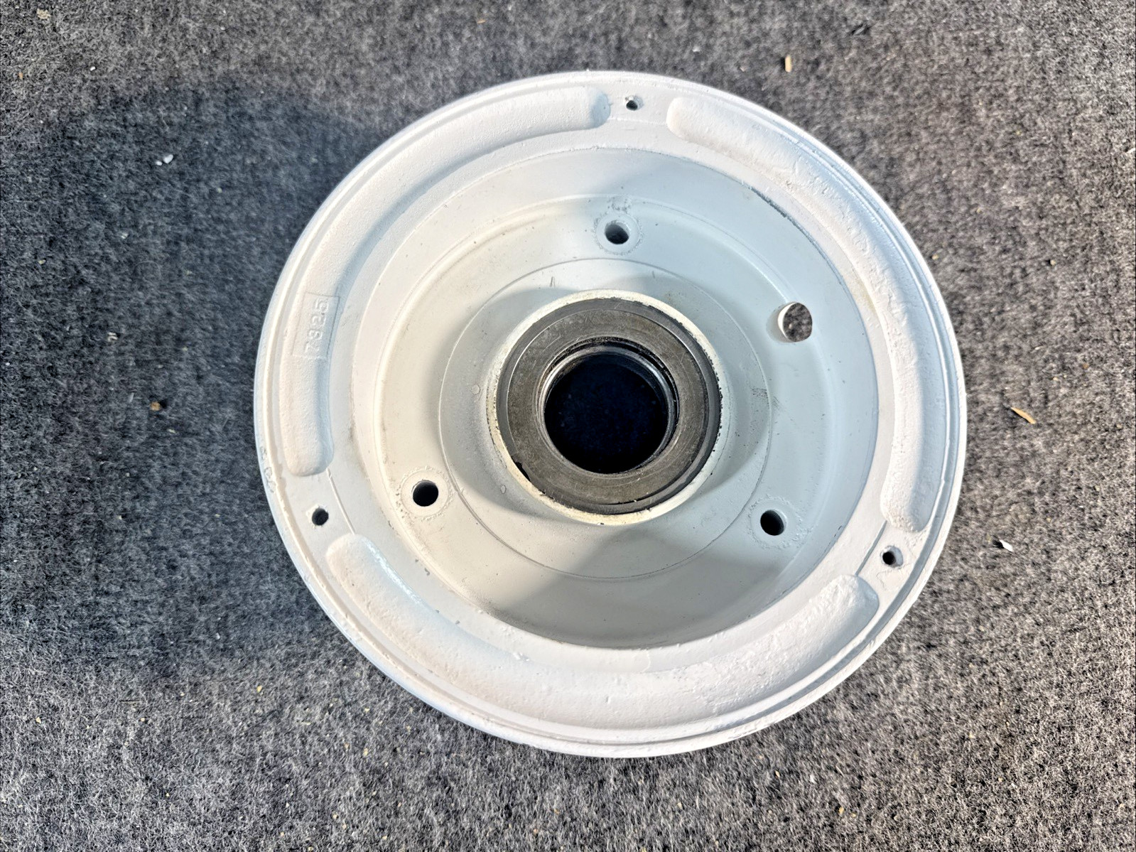 Piper PA-28 180 Cleveland Aircraft Main Wheel Half Outer 6.00-6 With Bearings