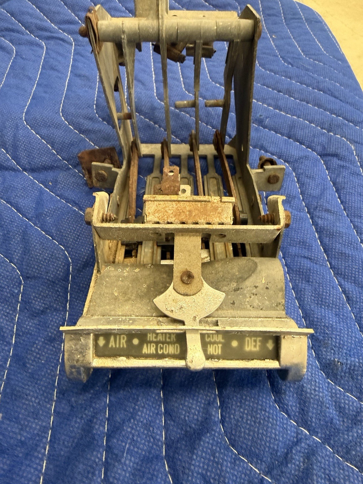 1963 1964 Chevrolet Impala A/C HEATER CONTROL OEM FACTORY AC Air Conditioning 1963 1964 Chevrolet Impala A/C HEATER CONTROL OEM FACTORY AC Air Conditioning