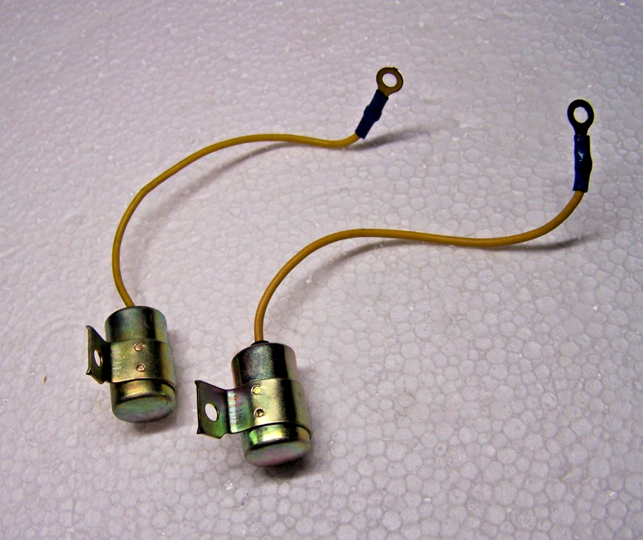 2 X Standard JC33 Ignition Condenser for Toyota '65-73 (multiple models) 2 X Standard JC33 Ignition Condenser for Toyota '65-73 (multiple models)
