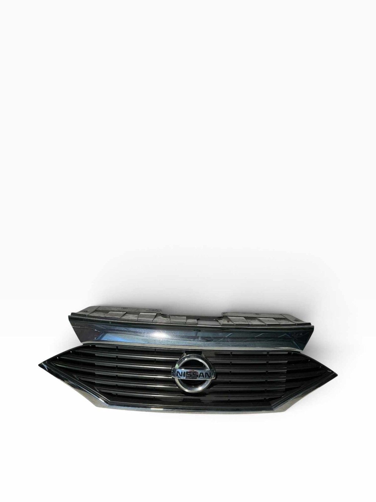 2011-2017 Nissan Quest Grille Assembly w/o Surround View