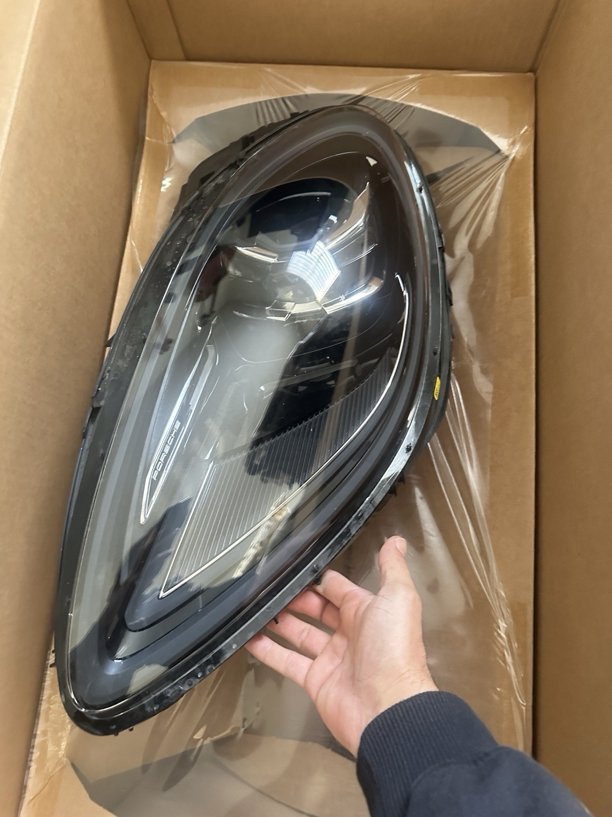 2022-2025 Genuine Porsche Macan Headlight Assembly Drivers Side 95B941077P OEM