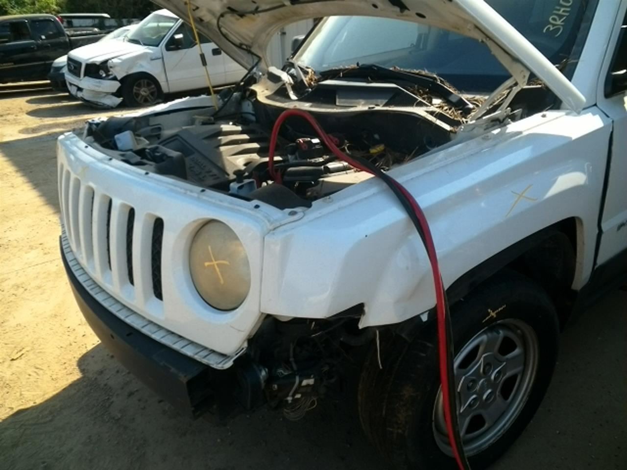 Driver Axle Shaft Classic Style Front Axle 4WD Fits 14-17 COMPASS 104886190
