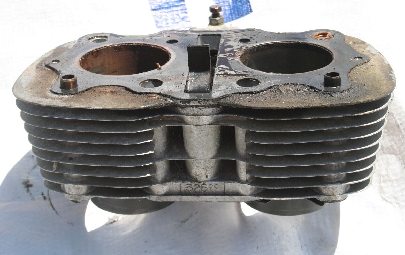 1973 HONDA CB 350 SUPER SPORT OEM CYLINDER BARRELL 1973 HONDA CB 350 SUPER SPORT OEM CYLINDER BARRELL