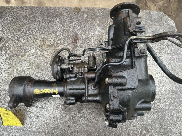 1995-2000 Toyota Tacoma Front Axle Differential Carrier Assembly OEM