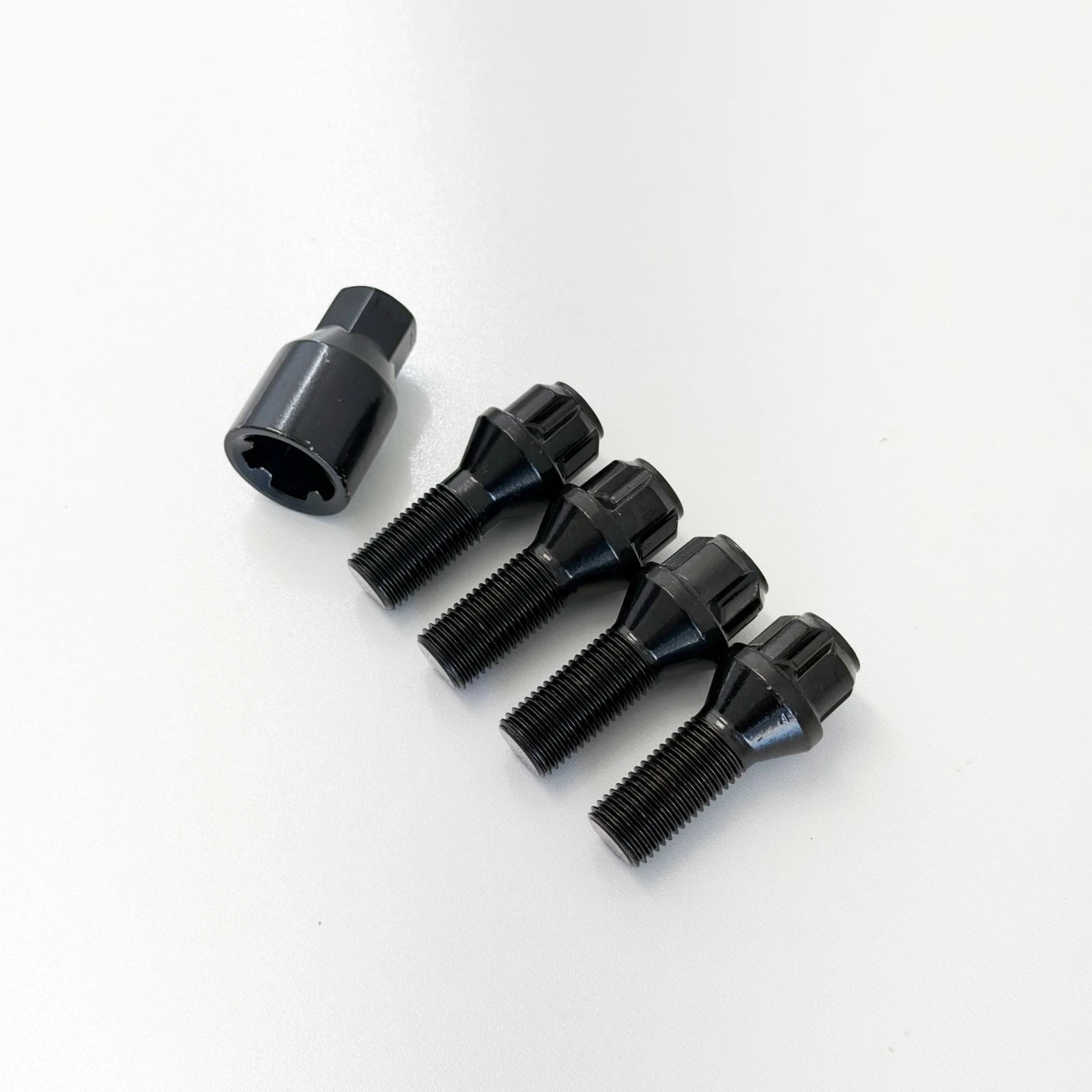 (4) 14x1.5 M14x1.5 40mm Black Conical Cone Seat Wheel Lug Bolt Locks