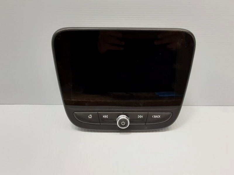2019-2024 Chevy Equinox/Malibu Radio Info GPS TV Front Display Screen 7