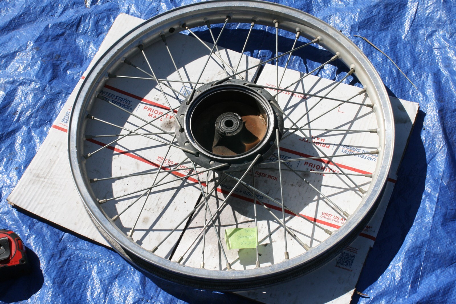1980'S YAMAHA  XT250 OEM FRONT  WHEEL HUB