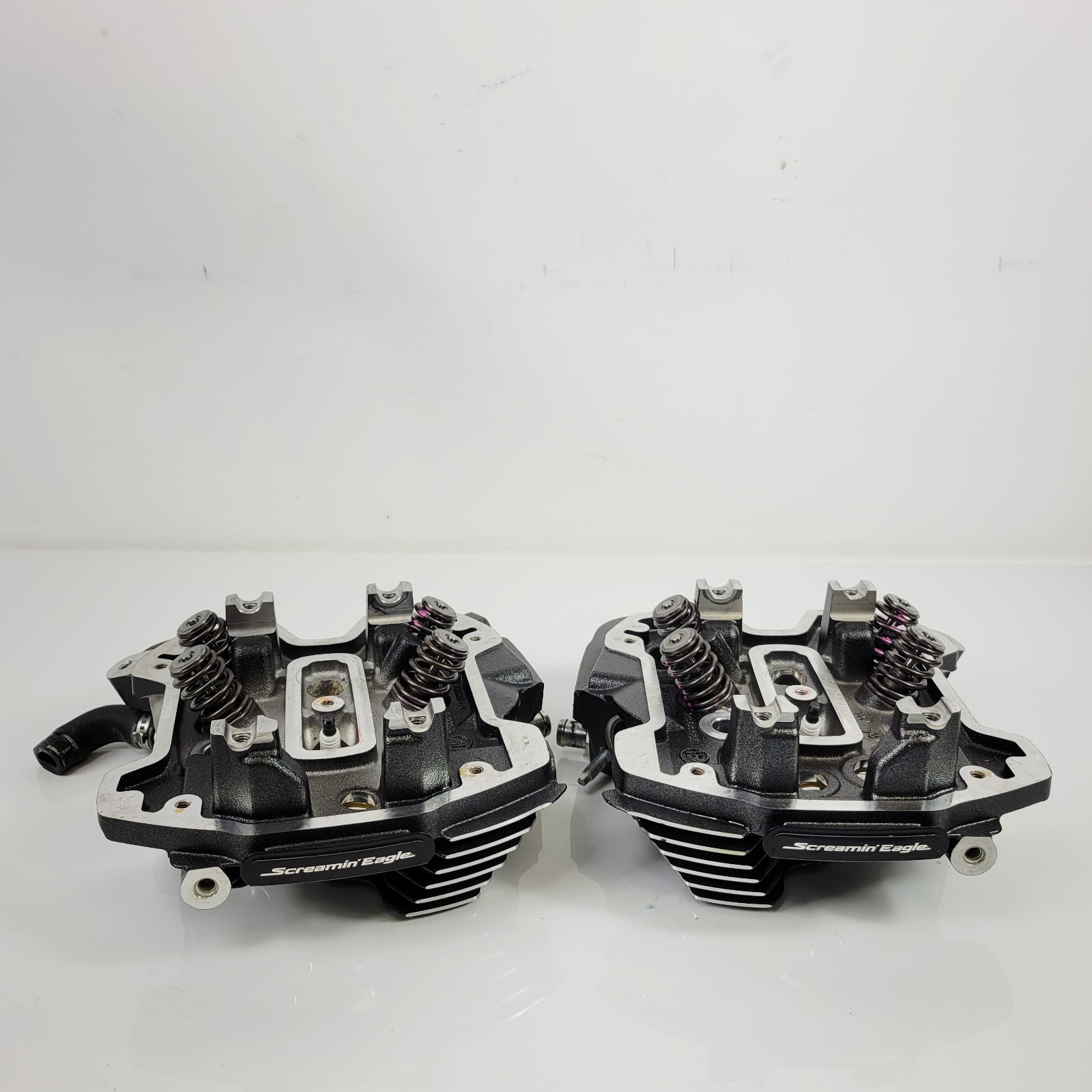 OEM HARLEY-DAVIDSON 2023.5-2026 CVO SCREAMIN EAGLE M8 Heads 16500964/16500970