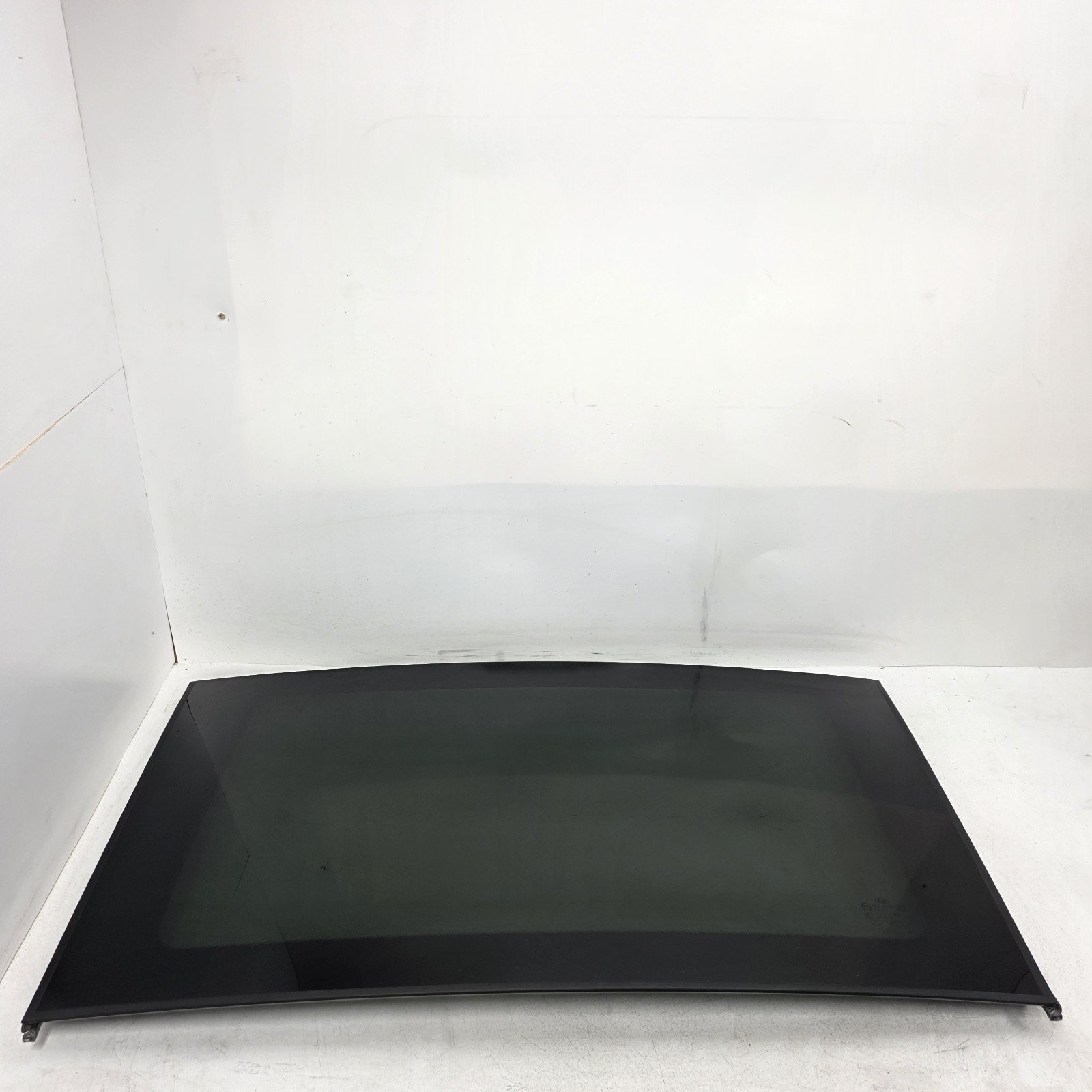 09-14 Hyundai Sonata 11-15 HYBRRID panoramic Center Sliding Sunroof Glass 09-14 Hyundai Sonata 11-15 HYBRRID panoramic Center Sliding Sunroof Glass