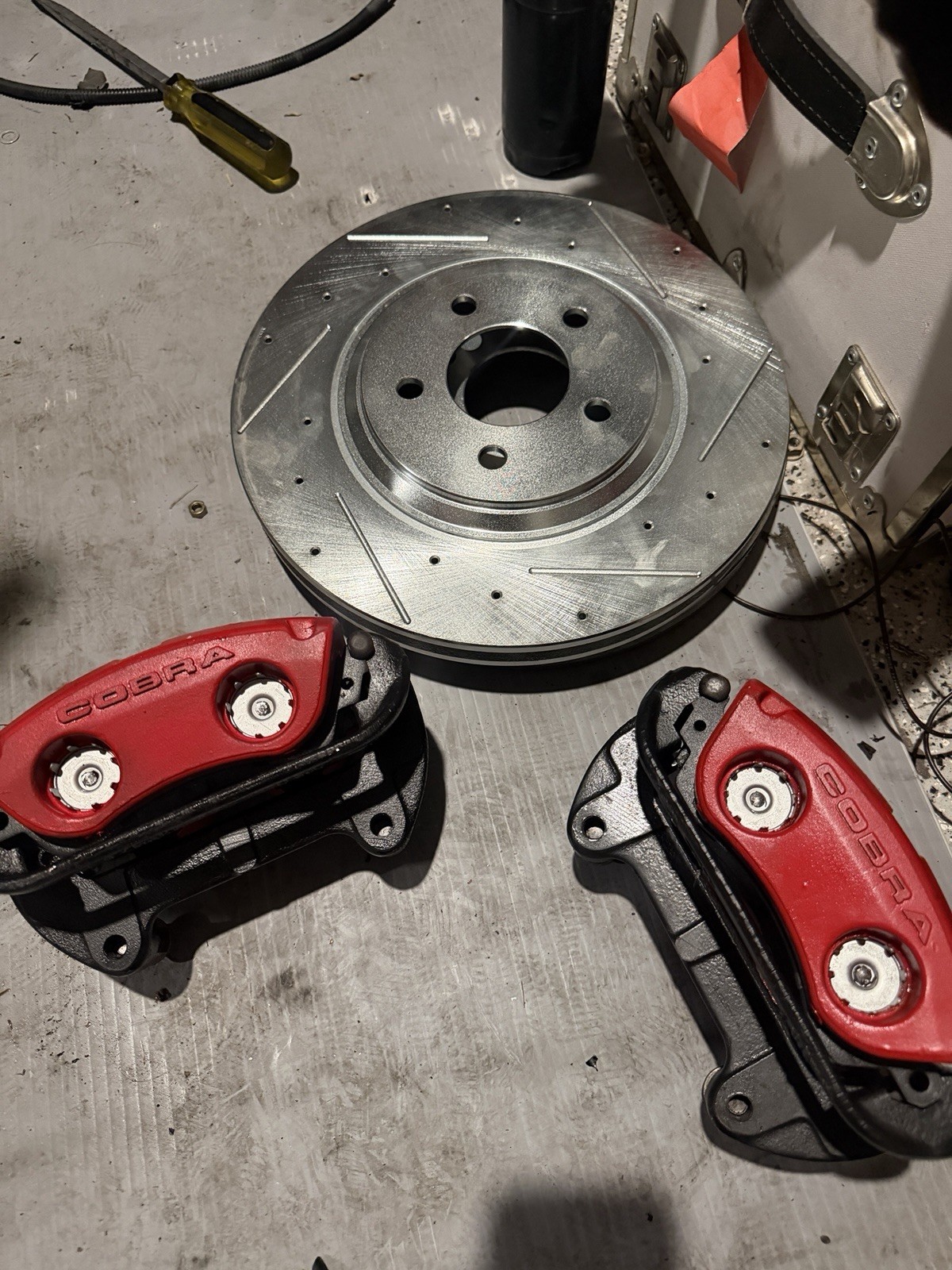2003/2004 Ford cobra Svt Front Brake Caliper/Mount/Pads/Rotors