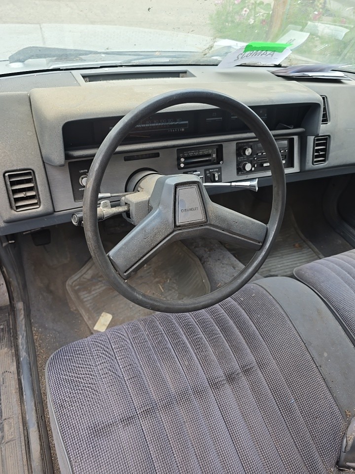 1988 Chevrolet Celebrity a lot of parts parting it out 1988 Chevrolet Celebrity a lot of parts parting it out