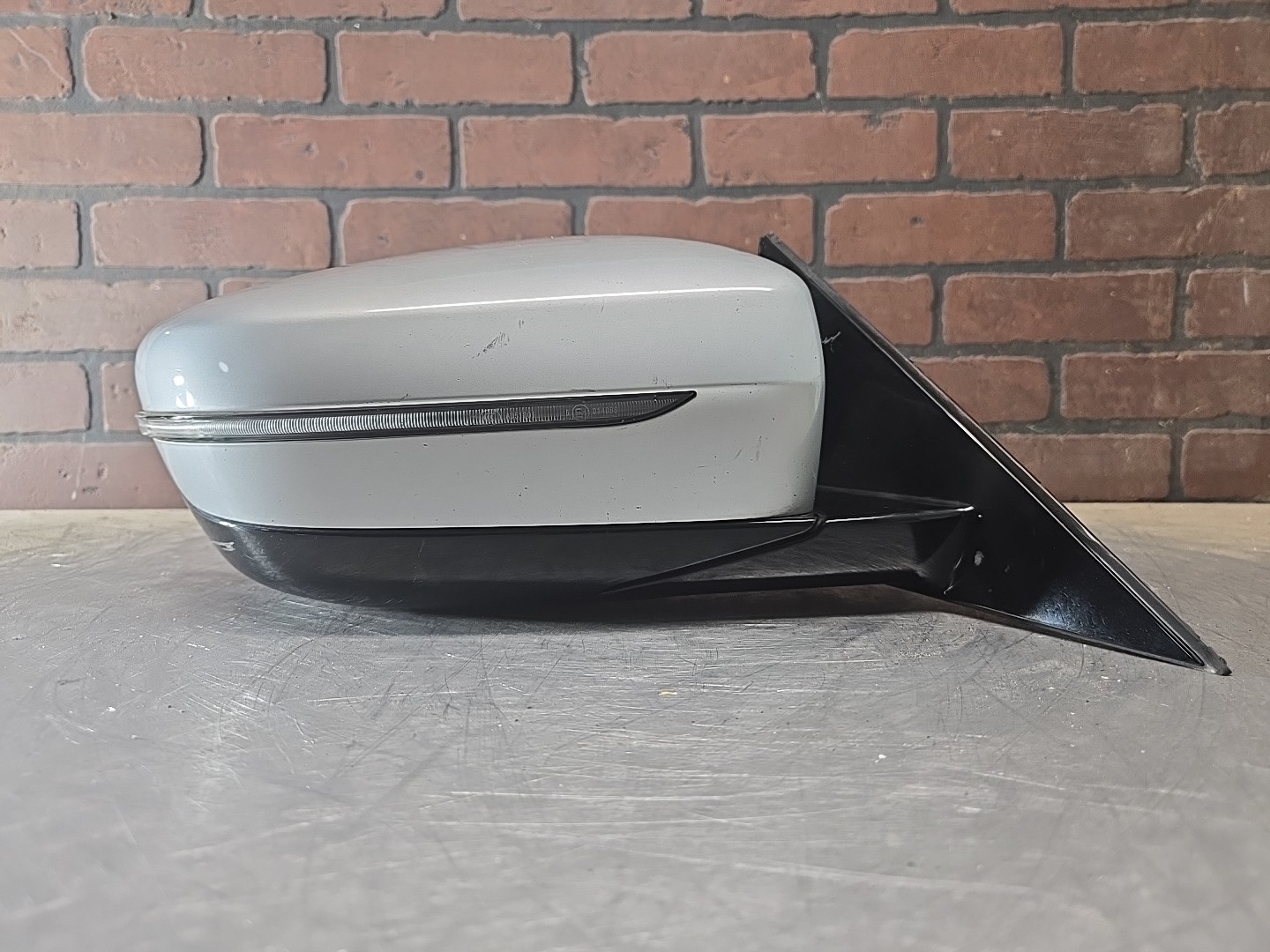 2018-2023 BMW 5 Series 530i Passenger Power Door Mirror BSA & Signal OEM. 1014L