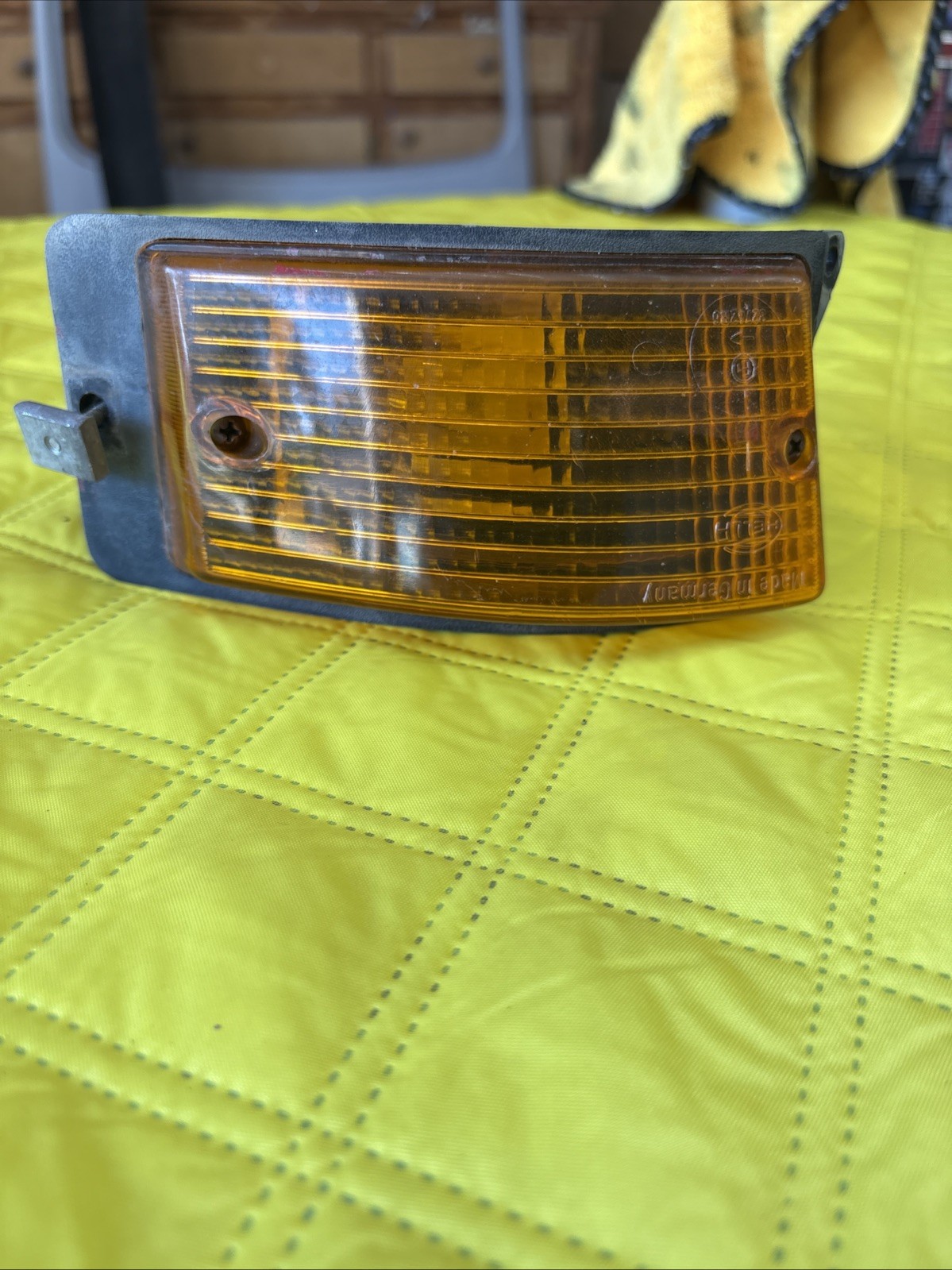 1983-1989 Porsche 944 Front Turn Signal Left Driver 1983-1989 Porsche 944 Front Turn Signal Left Driver