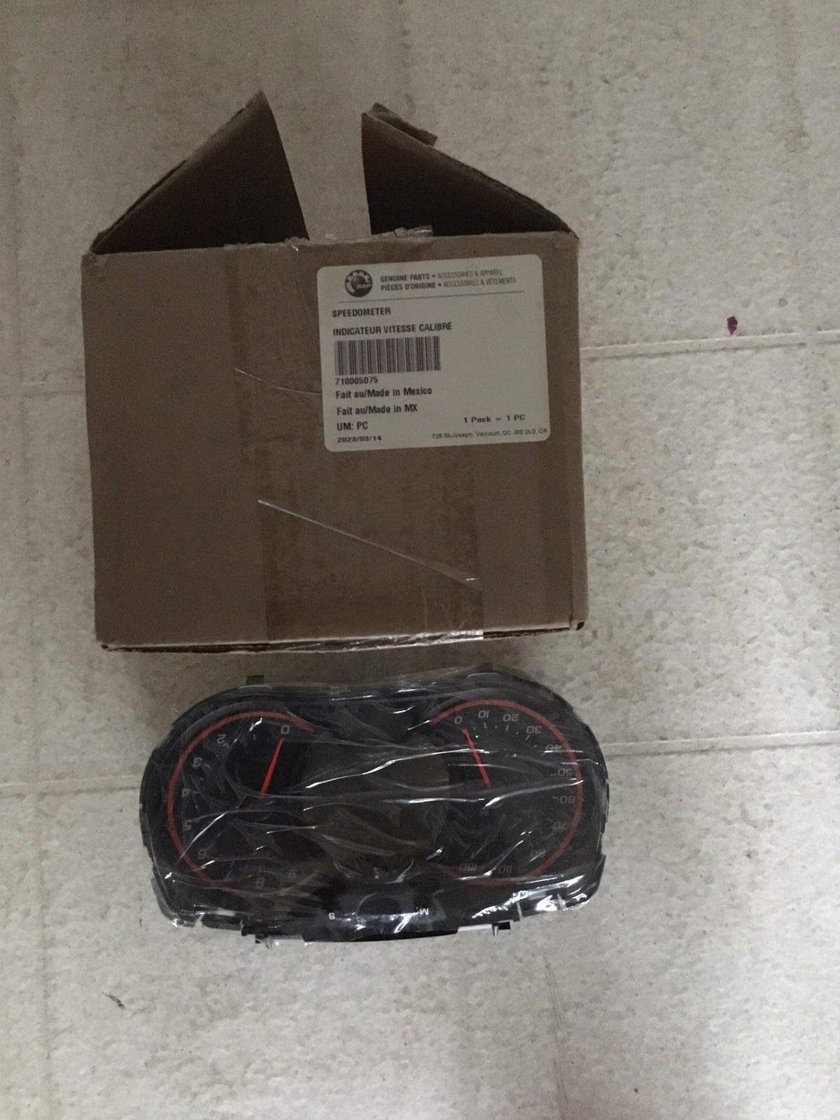 Can Am Oem Speedometer 710005075