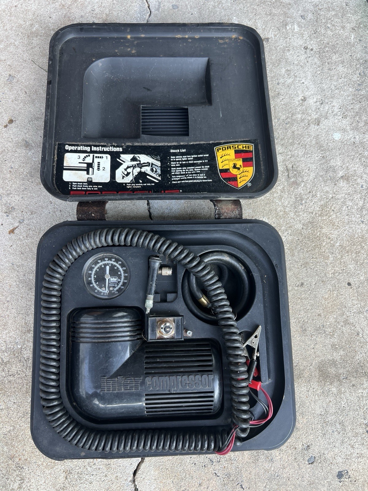 Vintage 1985 Porsche 911 Inter Compressor Tire Inflator Case Kit OEM Vintage 1985 Porsche 911 Inter Compressor Tire Inflator Case Kit OEM