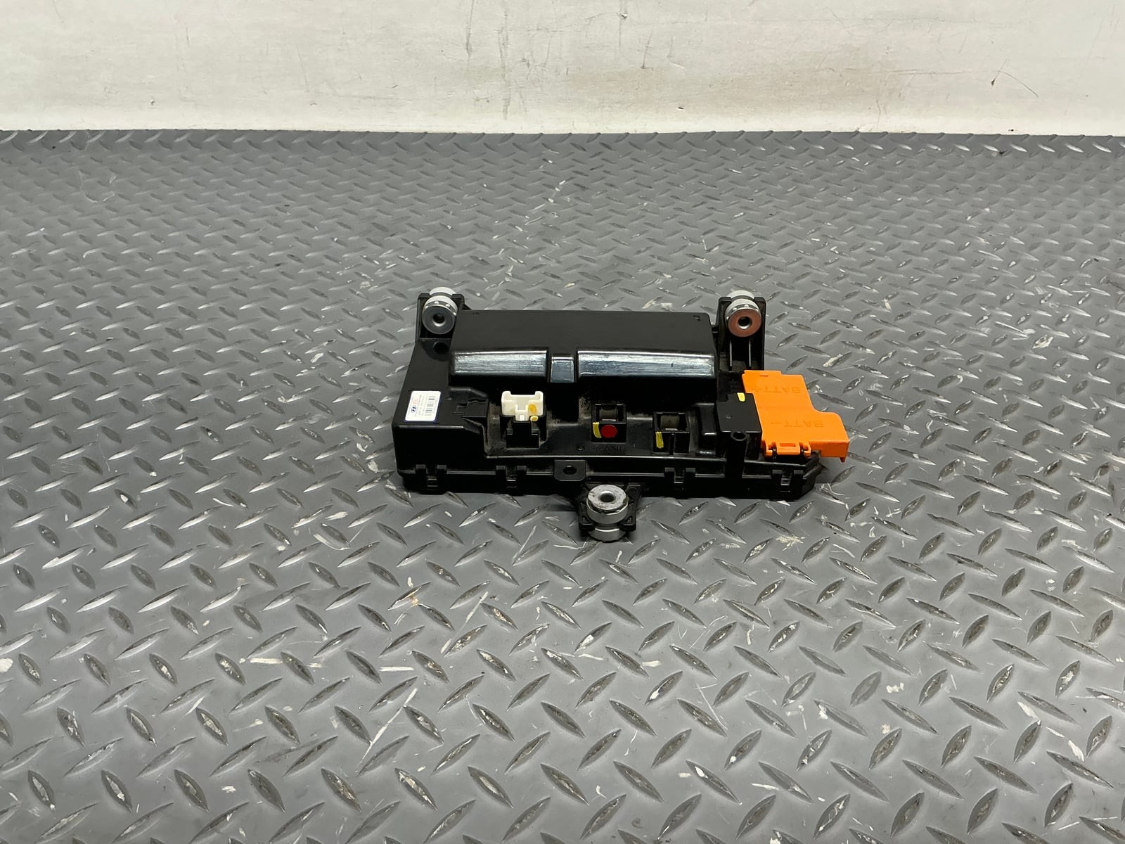 17-19 Hyundai Ioniq Power Relay Battery Control Module OEM 17-19 Hyundai Ioniq Power Relay Battery Control Module OEM