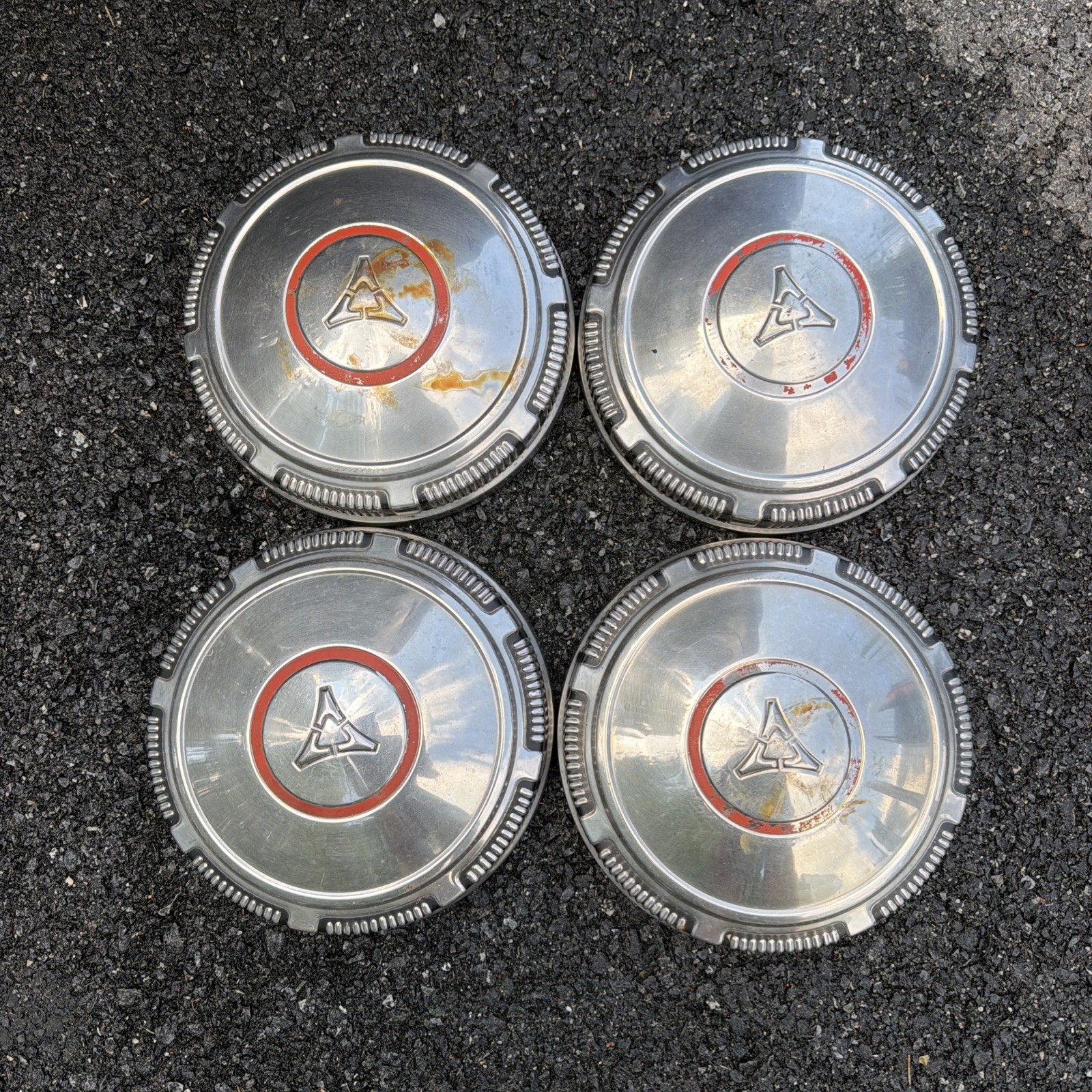 1969-74 DODGE CHARGER DART RED LINE STAINLESS POVERTY DOG DISH HUBCAPS 1969-74 DODGE CHARGER DART RED LINE STAINLESS POVERTY DOG DISH HUBCAPS