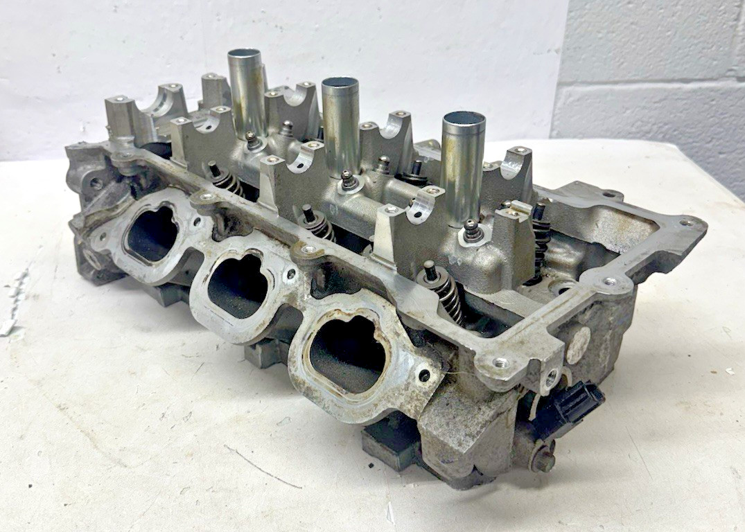 11-20 Dodge Grand Caravan Right Cylinder Head Without Camshafts 3.6  05184510AJ