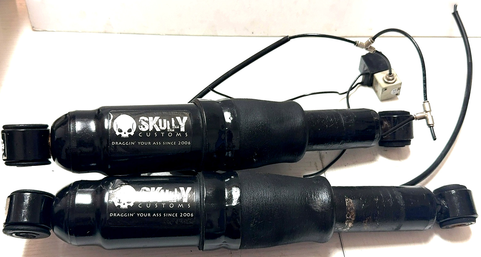 12 Harley-Davidson Street Glide FLHX Skully Shocks 48785-L VIDEO