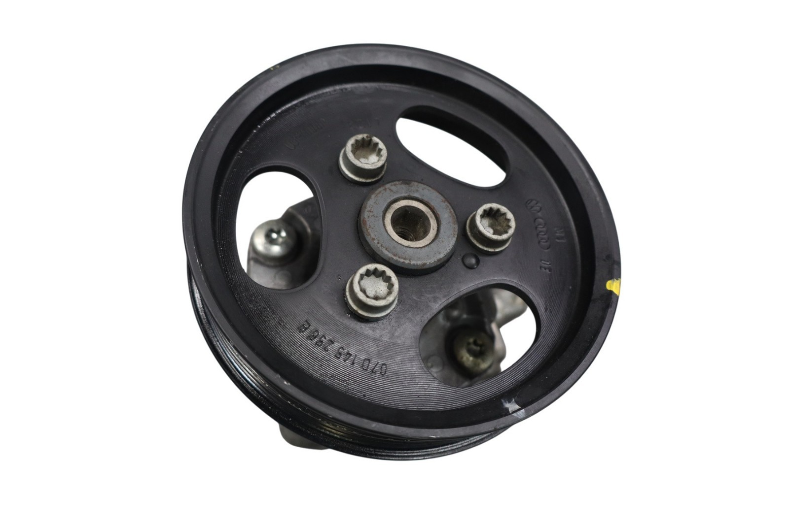11-16 Volkswagen VW Touareg Power Steering Pump With Pulley 7P0422154 Oem