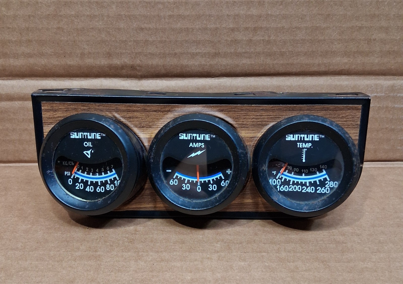 Vintage Suntune Triple Gauge Set Vintage Suntune Triple Gauge Set