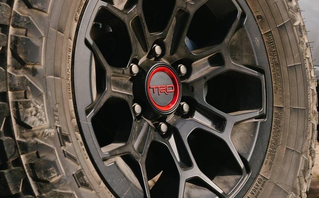 PT946-35240-2F OEM Toyota 2024 + Tacoma TRD PRO Flat Black 18