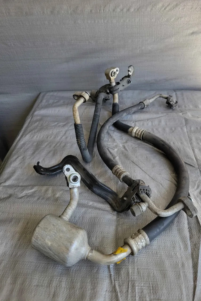 2008-2010 Toyota Highlander 3.5 3x A/C Hoses Lines Brackets Oem set 2008-2010 Toyota Highlander 3.5 3x A/C Hoses Lines Brackets Oem set