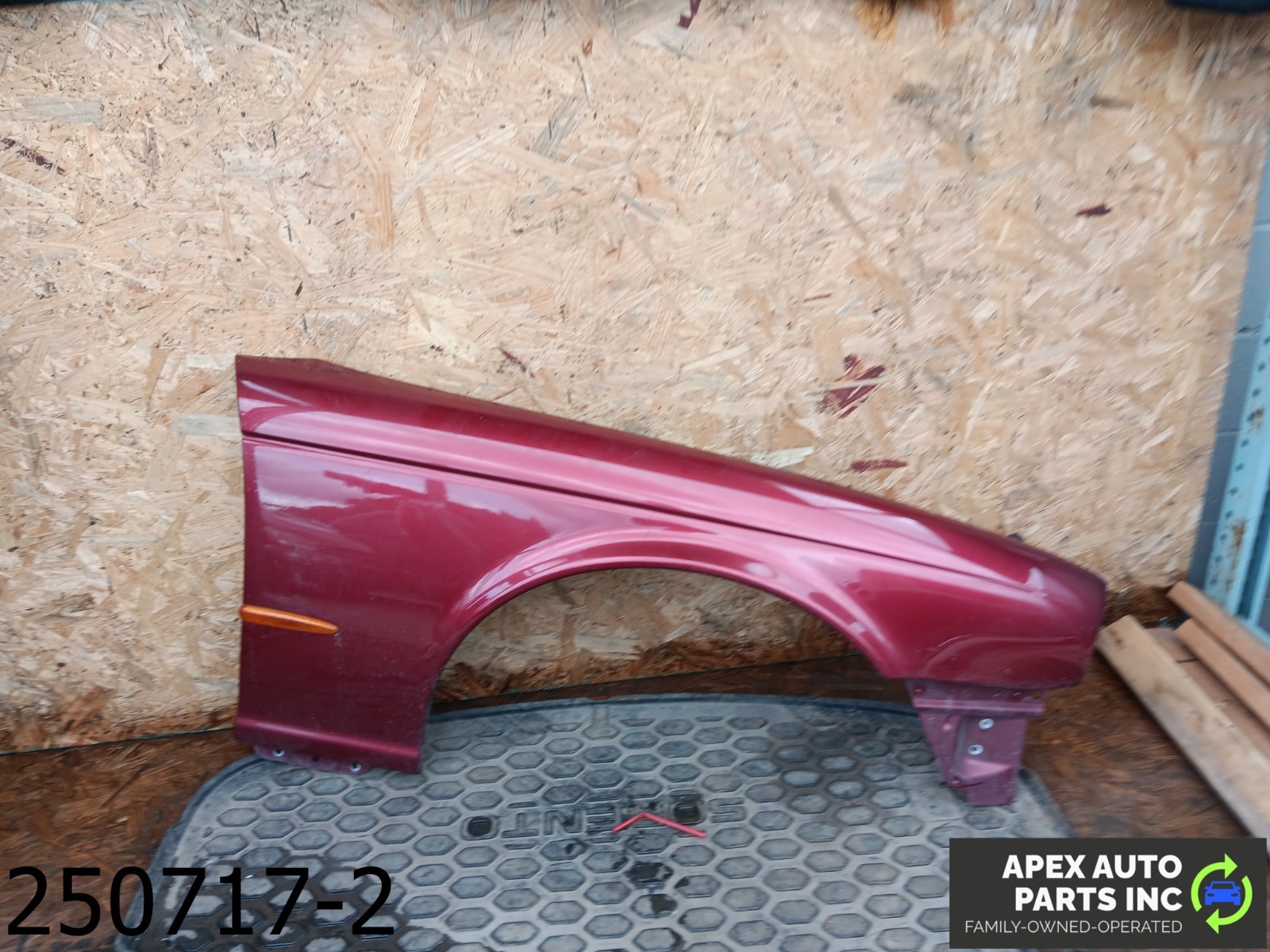 OEM 2004-2007 Jaguar XJ8 4.2L RIGHT PASSENGER FENDER RED