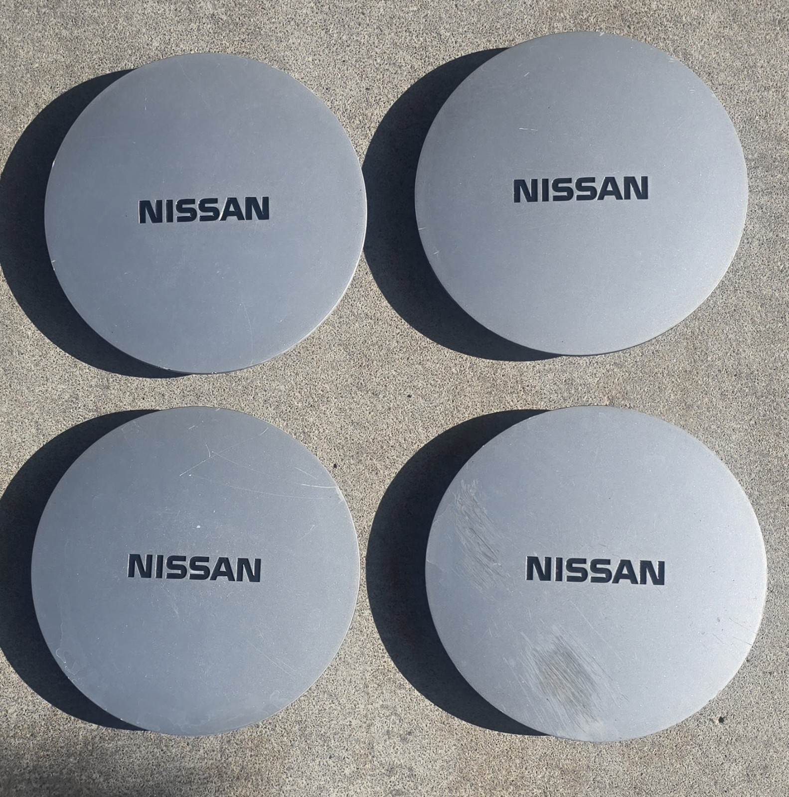 1987-1988 NISSAN MAXIMA WHEEL CENTER CAPS OEM 1987-1988 NISSAN MAXIMA WHEEL CENTER CAPS OEM