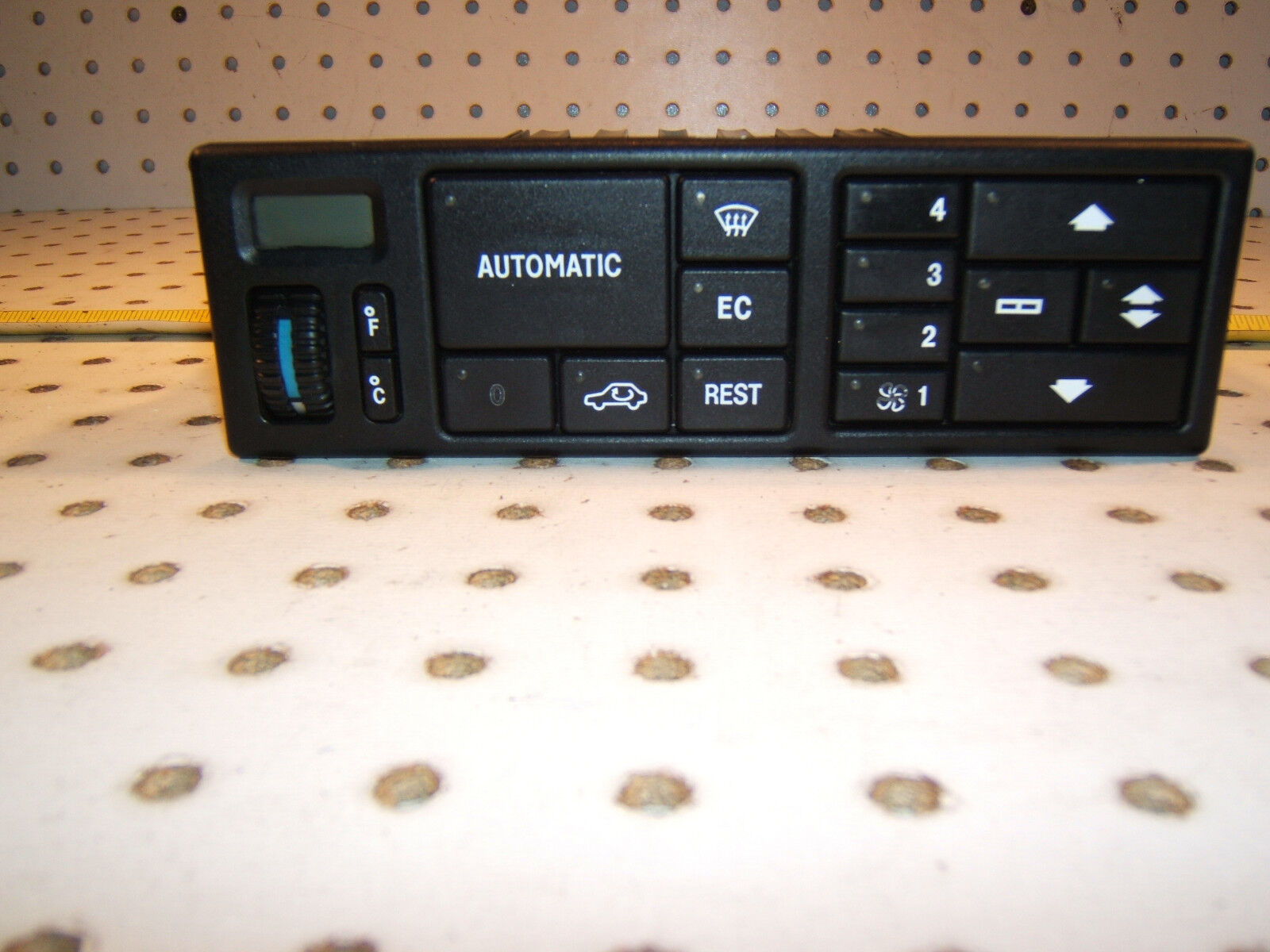 Mercedes 90-96 R129 AUTO Push buttom Climate control WORKING Genuine 1 Unit only