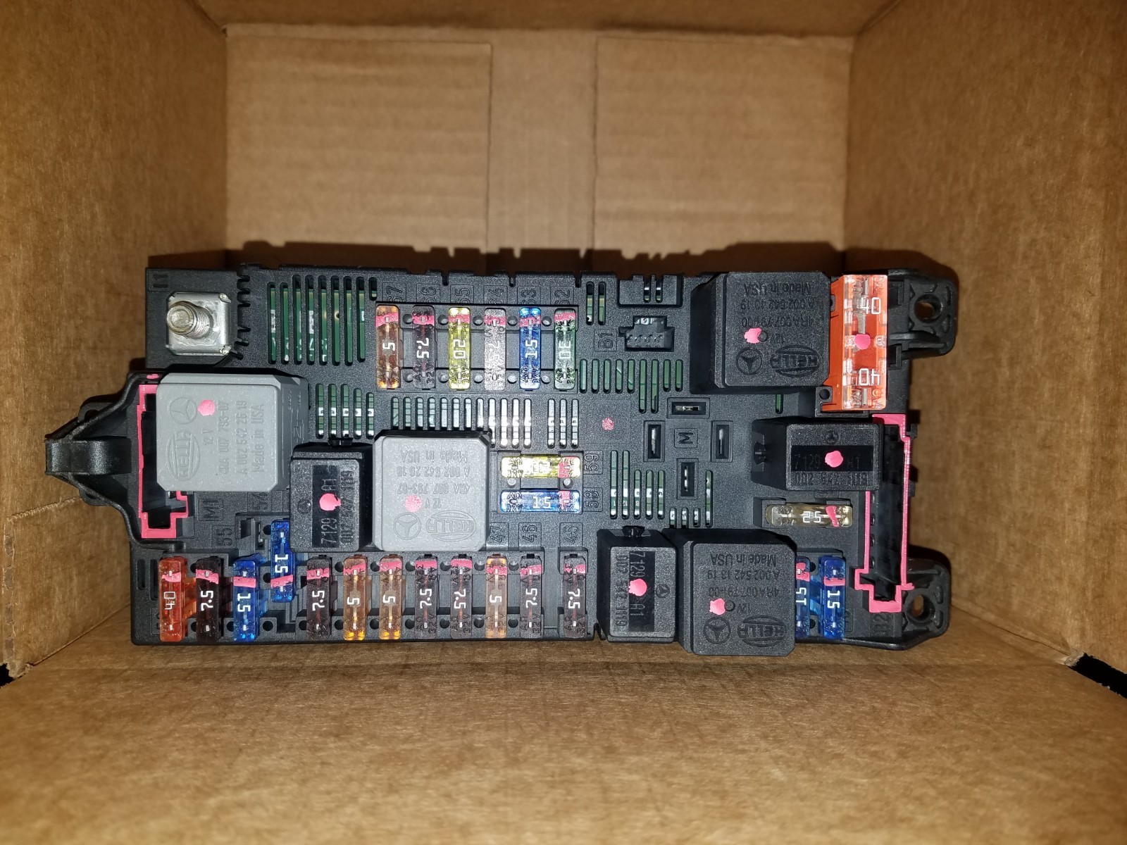 2003-2011 MERCEDES W211 E320 E350 E500 FRONT SAM FUSE BOX RELAY CONTROL MODULE