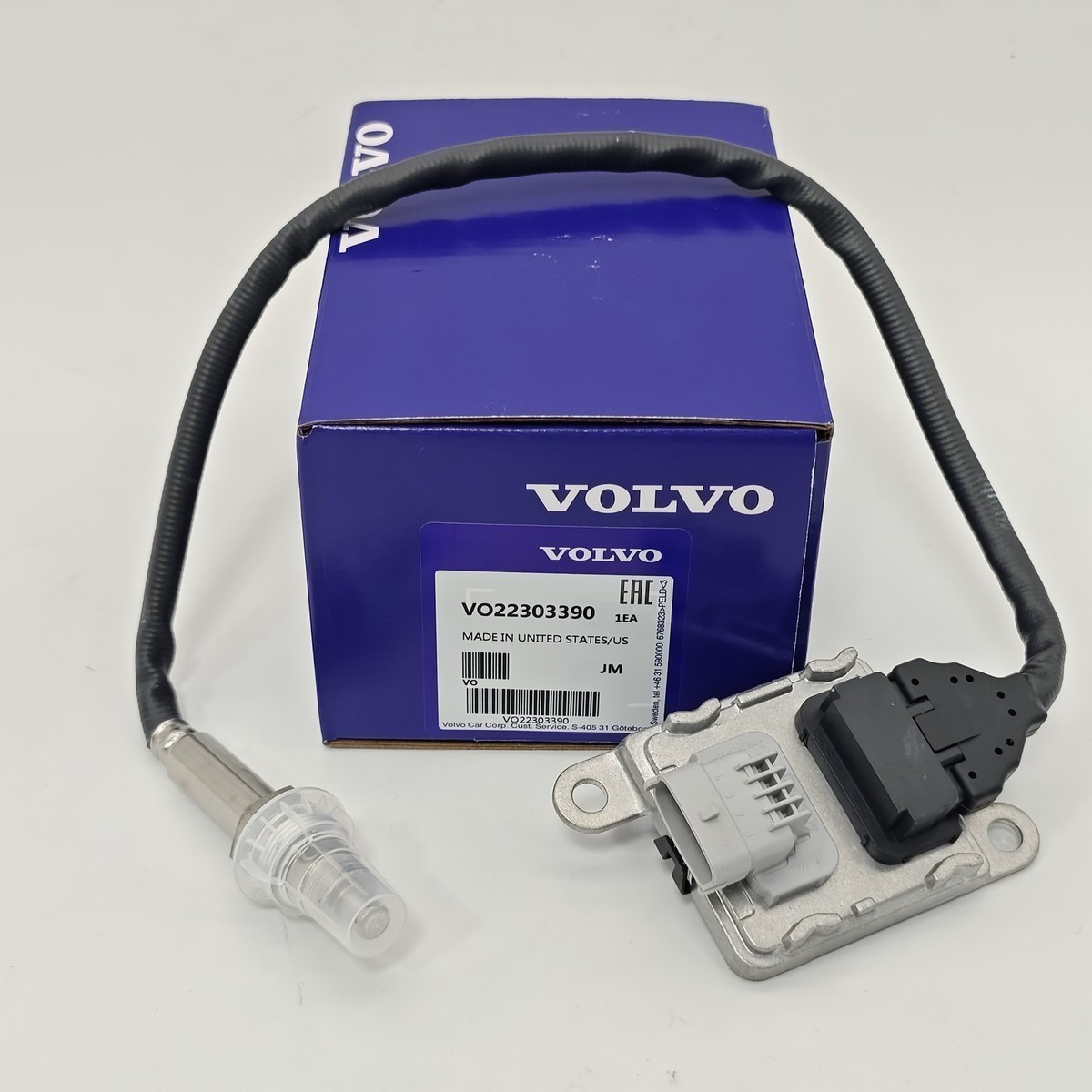 NEW OEM 22303390 Genuine Mack Volvo Original Inlet Nox Sensor