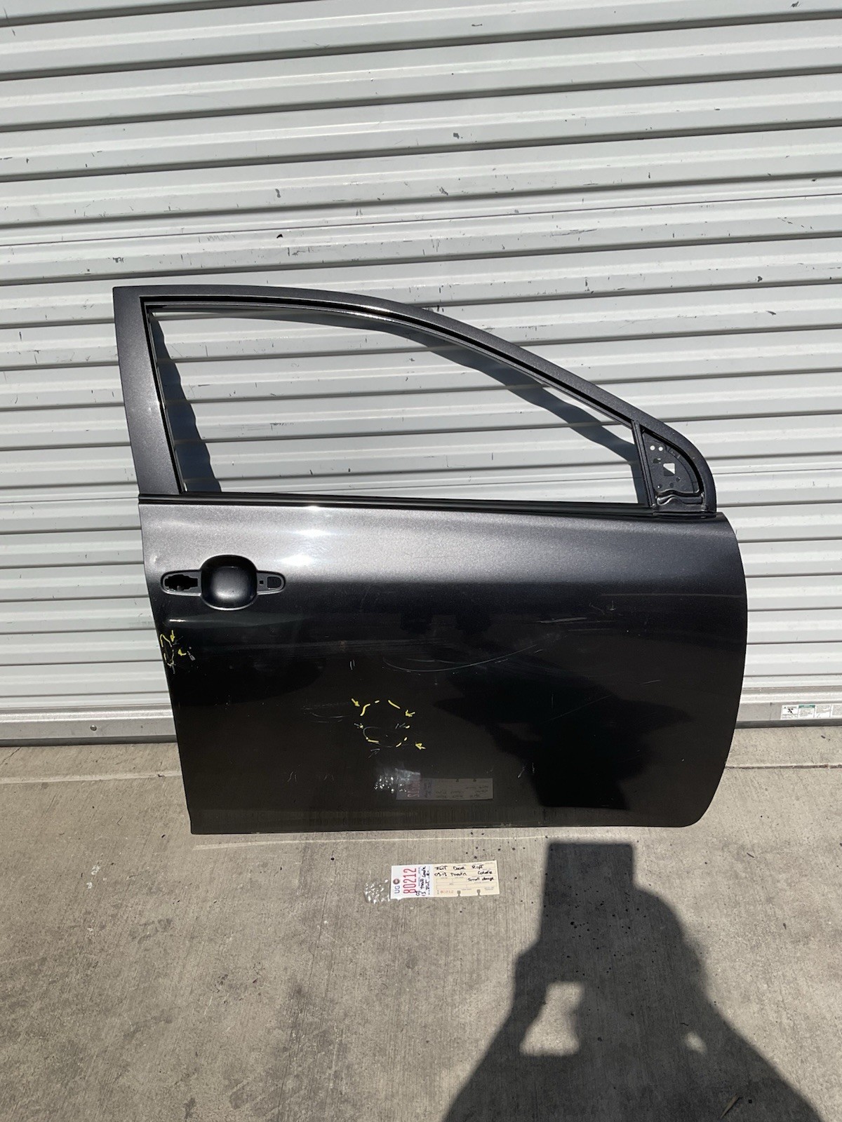 2009 2013 TOYOTA COROLLA RIGHT FRONT DOOR OEM